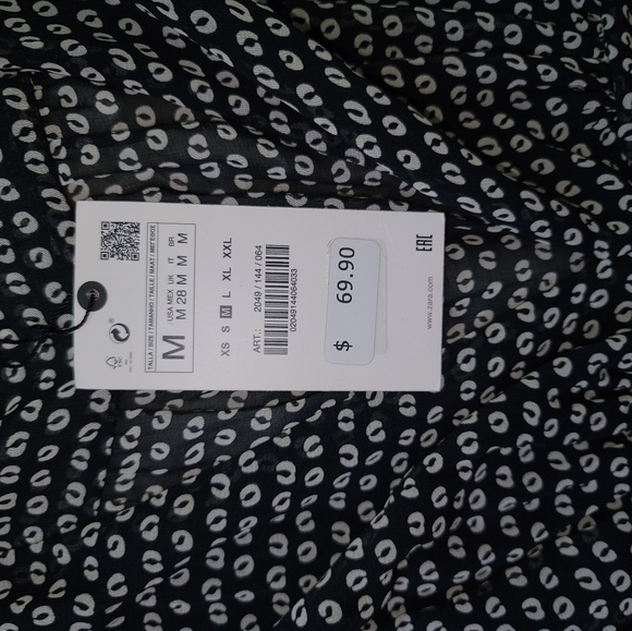 Dress - Picture 3 of 3